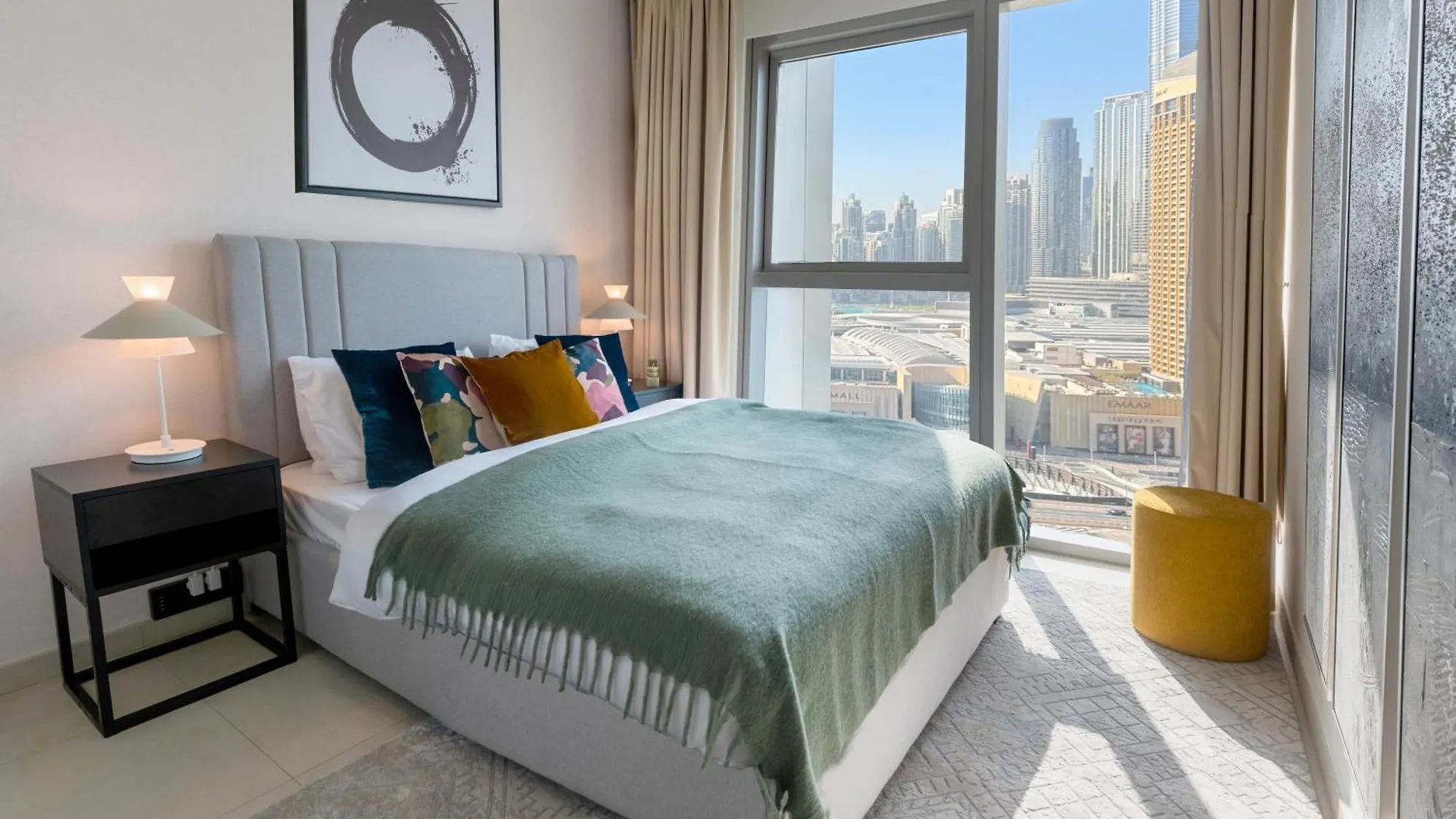 Apartment Burj Khalifa Lifestyle Boost! Fabulous 4Bed Open View Corner Suite Plus Dubai Mall Access United Arab Emirates